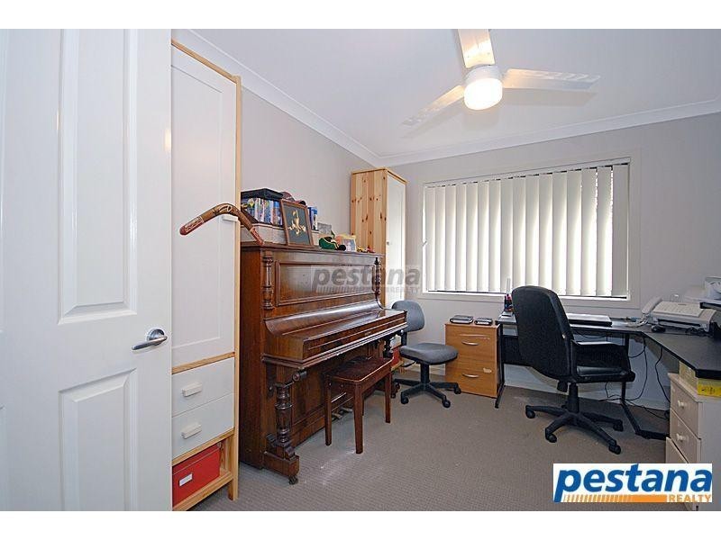 27 Easy Street, Loganholme QLD 4129