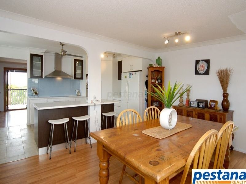 10 Burgallby Road, Springwood QLD 4127