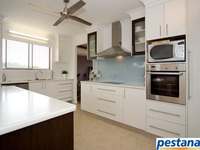 10 Burgallby Road, Springwood QLD 4127