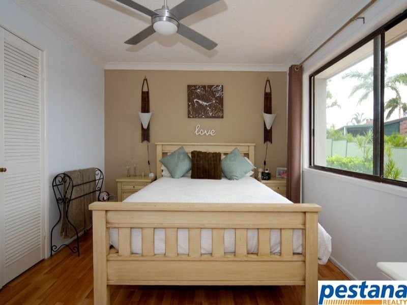 10 Burgallby Road, Springwood QLD 4127