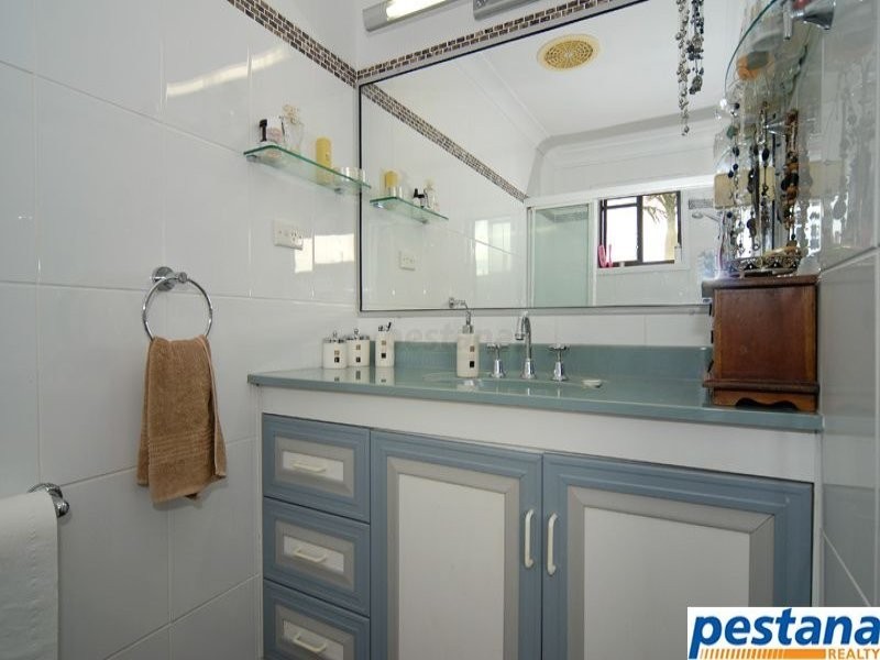 10 Burgallby Road, Springwood QLD 4127