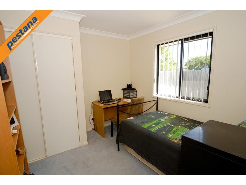 9 Starshine Street, Meadowbrook QLD 4131
