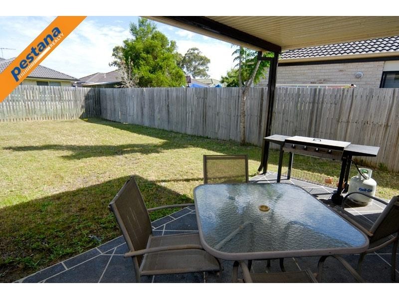 9 Starshine Street, Meadowbrook QLD 4131