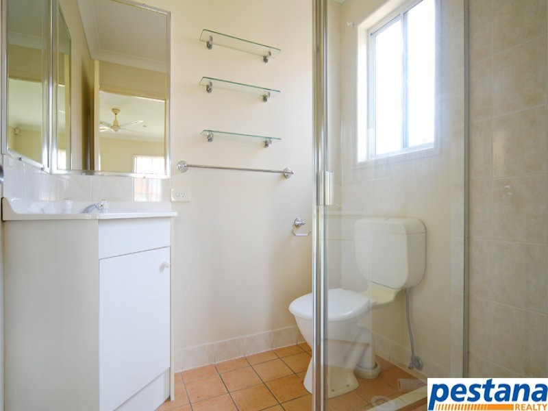 4 Starshine Street, Meadowbrook QLD 4131