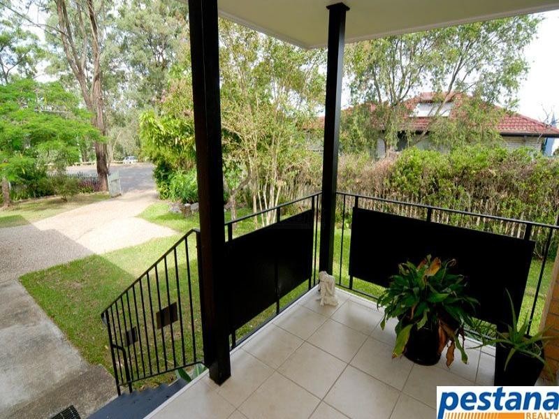 12 Rose Street, Daisy Hill QLD 4127