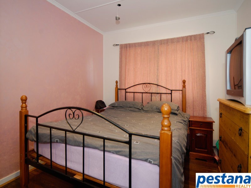 12 Frederick Street, Woodridge QLD 4114