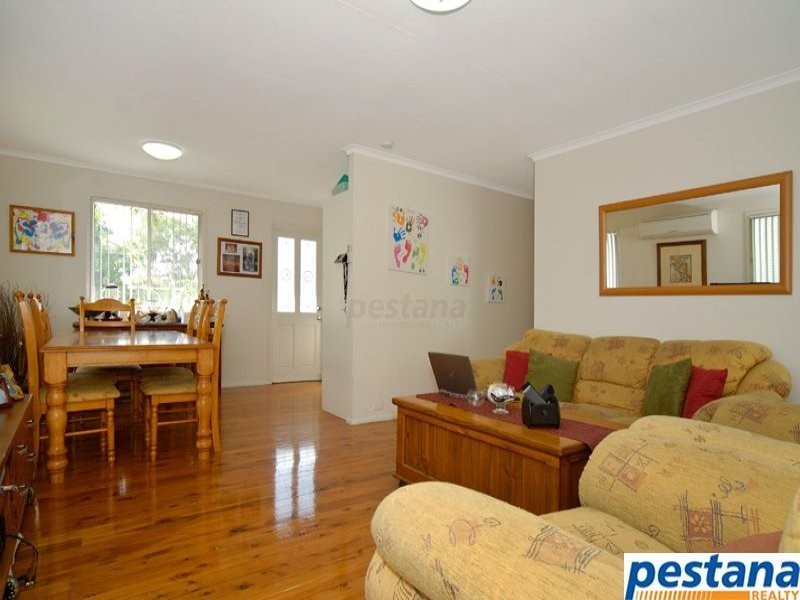 27 Orchid Street, Woodridge QLD 4114