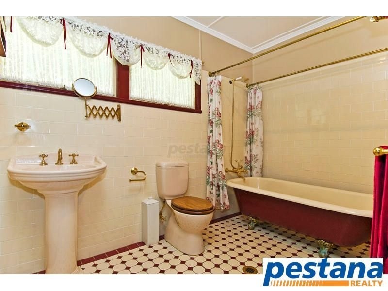 16 Morbani Road, Rochedale South QLD 4123
