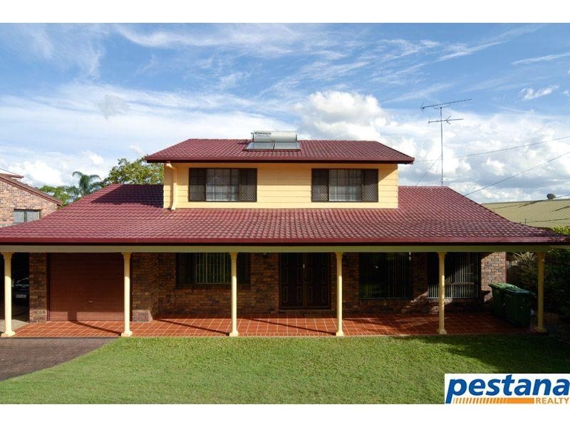 33 Deloraine Drive, Springwood QLD 4127