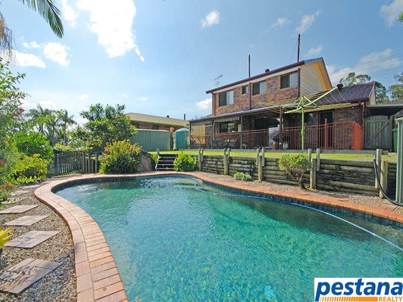 33 Deloraine Drive, Springwood QLD 4127