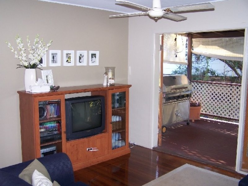 3 Balmoral Street, Slacks Creek QLD 4127