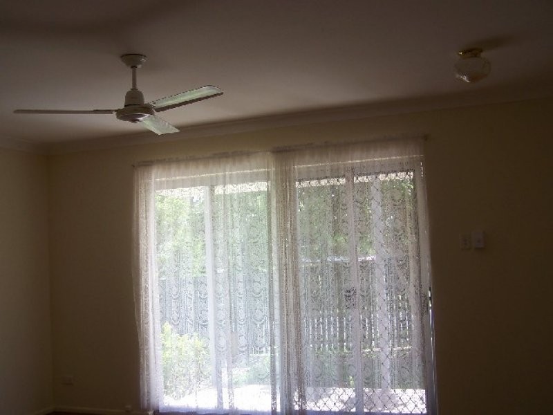 2 Garden Avenue, Woodridge QLD 4114