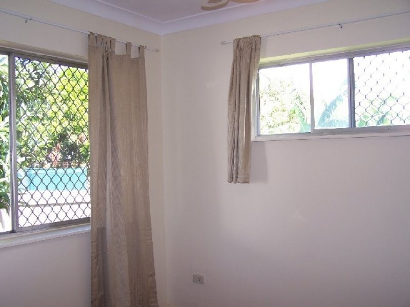 2 Garden Avenue, Woodridge QLD 4114