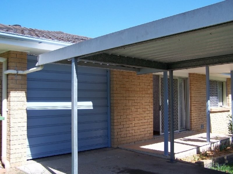 2 Garden Avenue, Woodridge QLD 4114