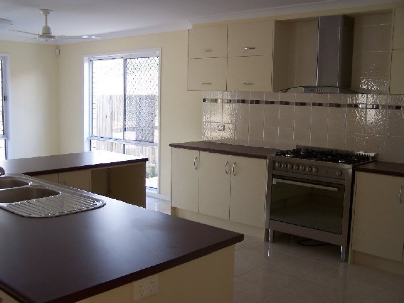 4 Eungella Terrace, Forest Lake QLD 4078