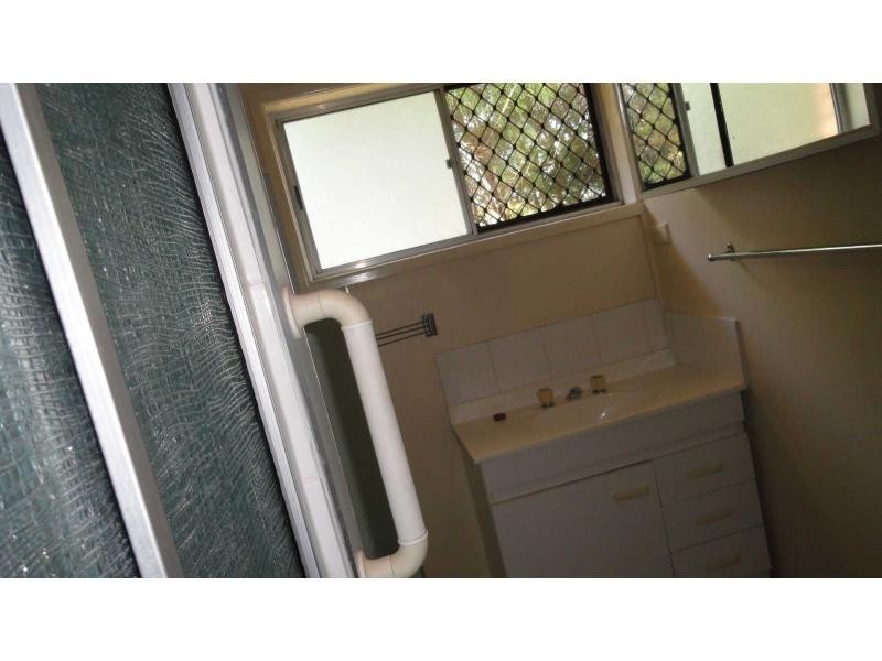 21 Raquel Avenue, Springwood QLD 4127