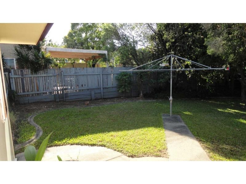 21 Raquel Avenue, Springwood QLD 4127