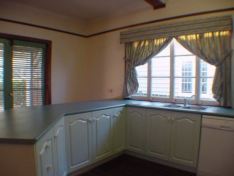 48 Park Terrace, Sherwood QLD 4075