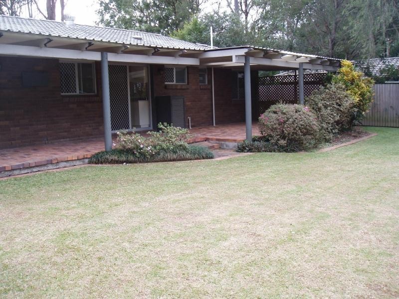 11A Karawatha Street, Springwood QLD 4127