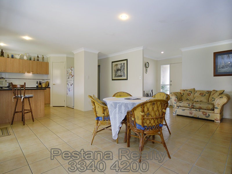 24 Meadowbrook Drive, Meadowbrook QLD 4131