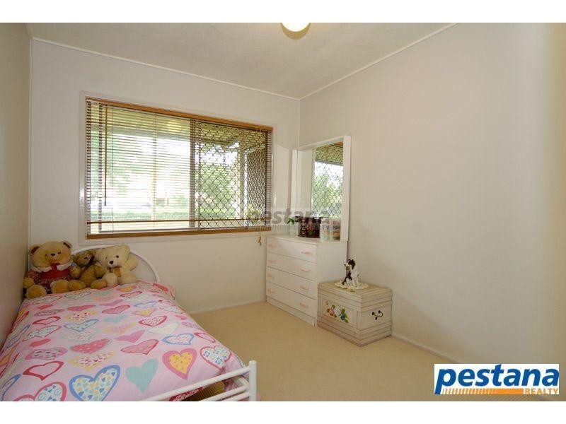 3 Darren Drive, Slacks Creek QLD 4127