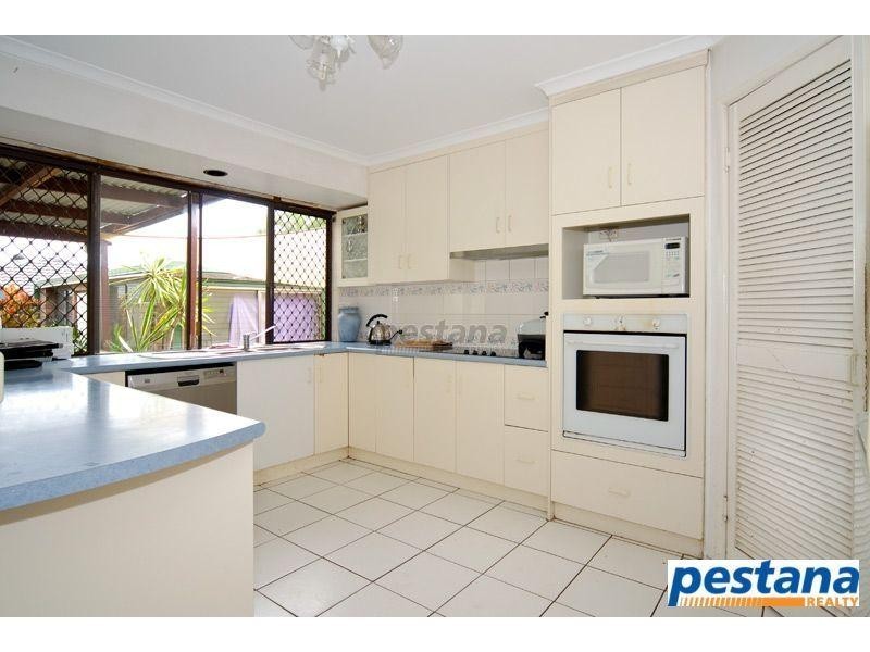 35 Jardine Drive, Springwood QLD 4127