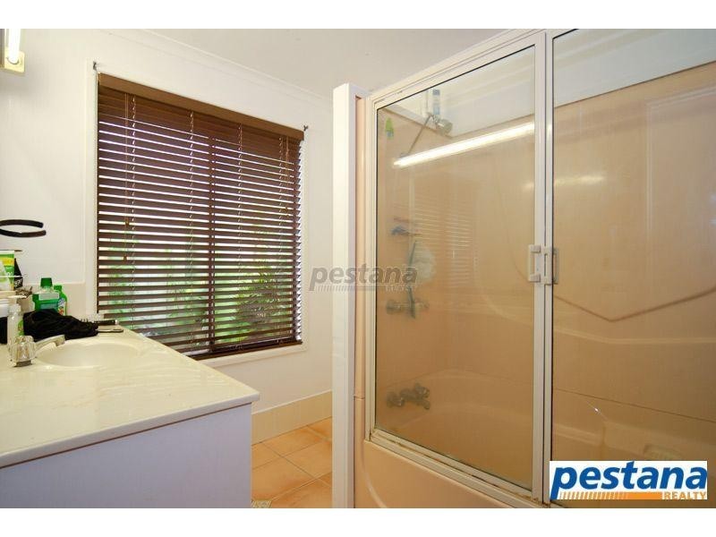 35 Jardine Drive, Springwood QLD 4127