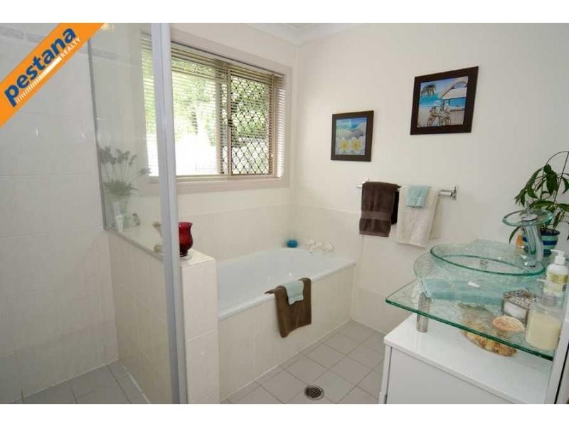 112 Edenlea Drive, Meadowbrook QLD 4131