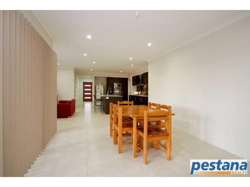 23 Southwalk Esplanade, Underwood QLD 4119