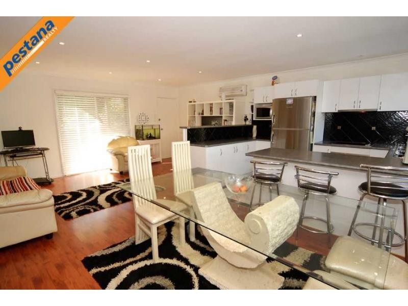 8 Andrew Street, Slacks Creek QLD 4127