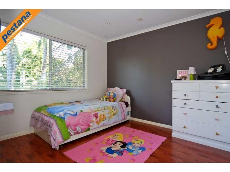 8 Andrew Street, Slacks Creek QLD 4127