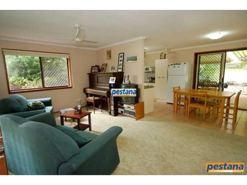 50 Van Dieman Crescent, Springwood QLD 4127