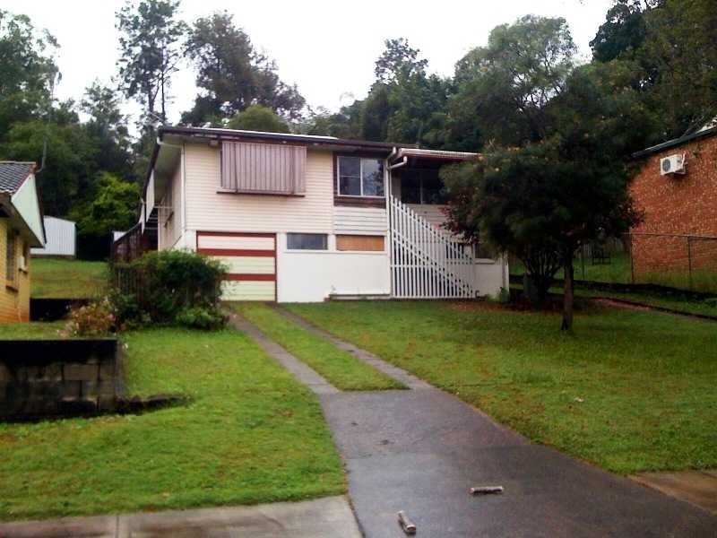 15 Collin Court, Kingston QLD 4114