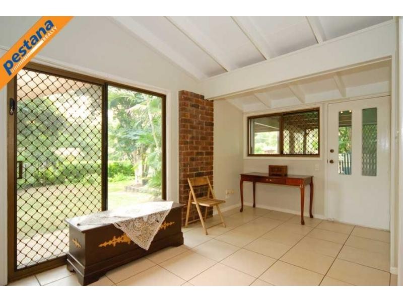 1 Claret Court, Kingston QLD 4114