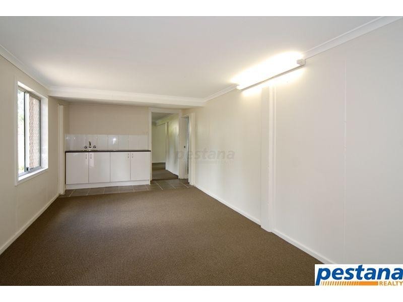 11 Lindley Street, Woodridge QLD 4114