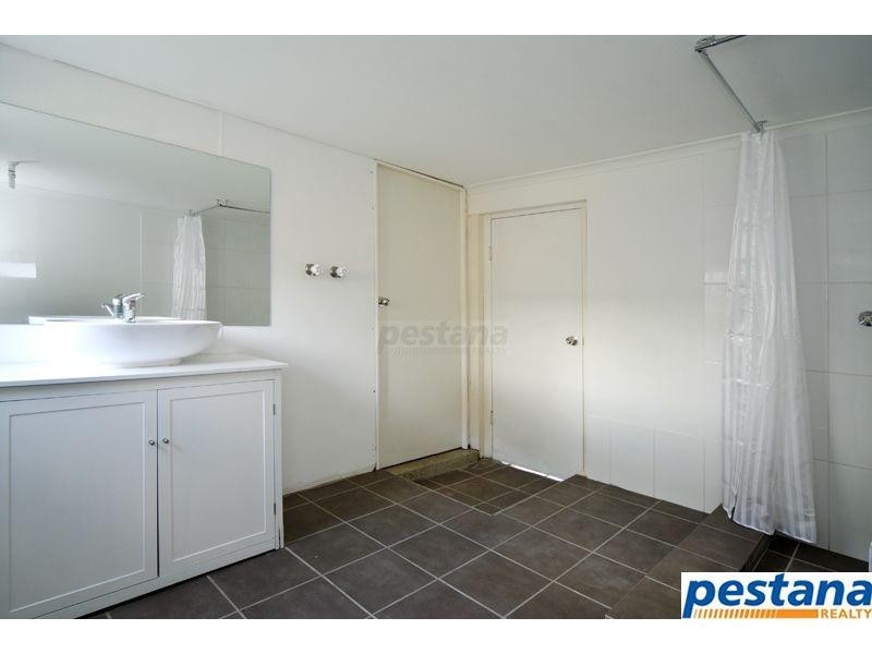 11 Lindley Street, Woodridge QLD 4114