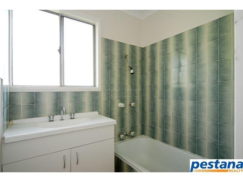 11 Lindley Street, Woodridge QLD 4114