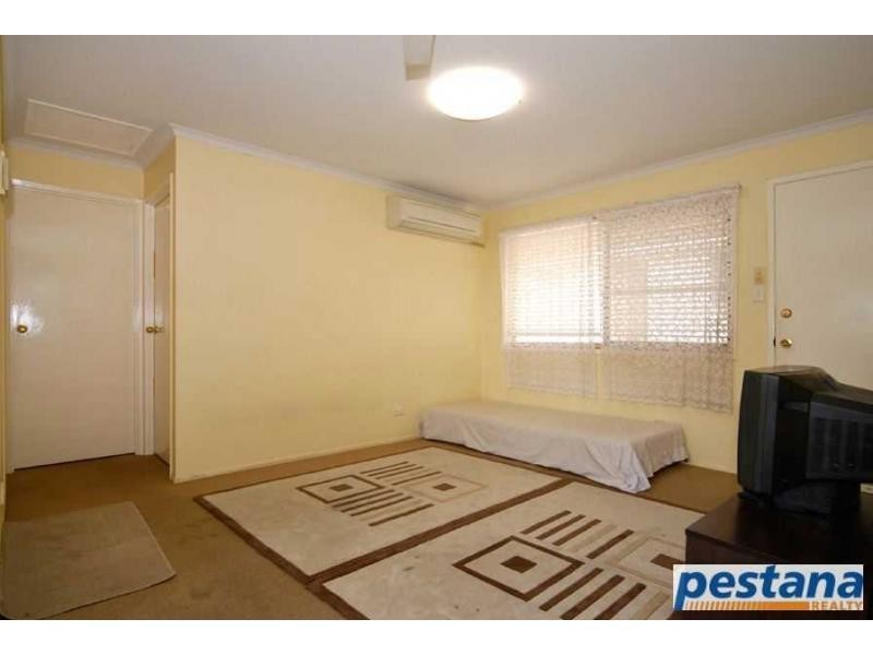 18/28 Defiance Road, Logan Central QLD 4114