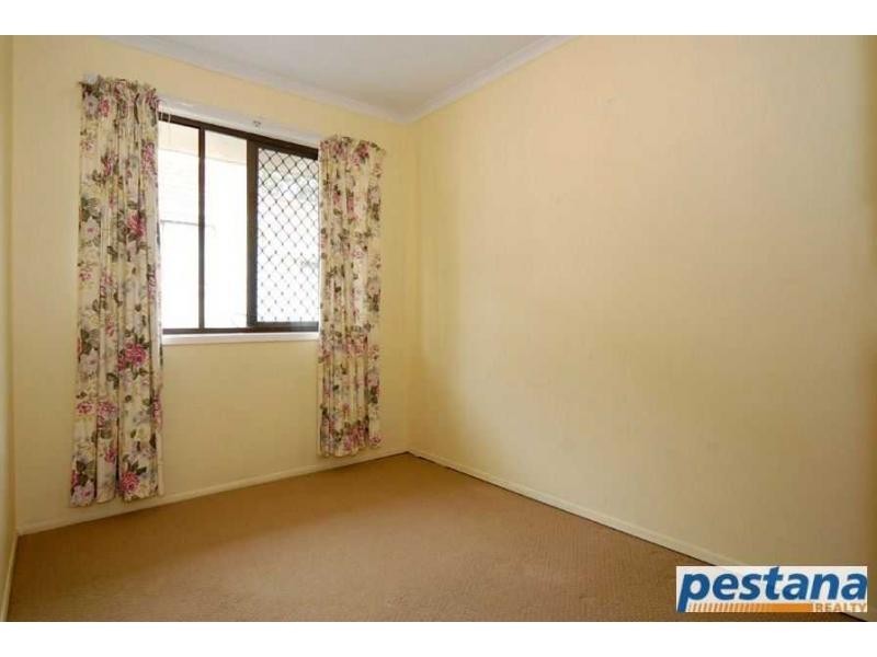 18/28 Defiance Road, Logan Central QLD 4114