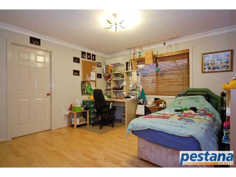 16 Eaton Place, Sunnybank Hills QLD 4109