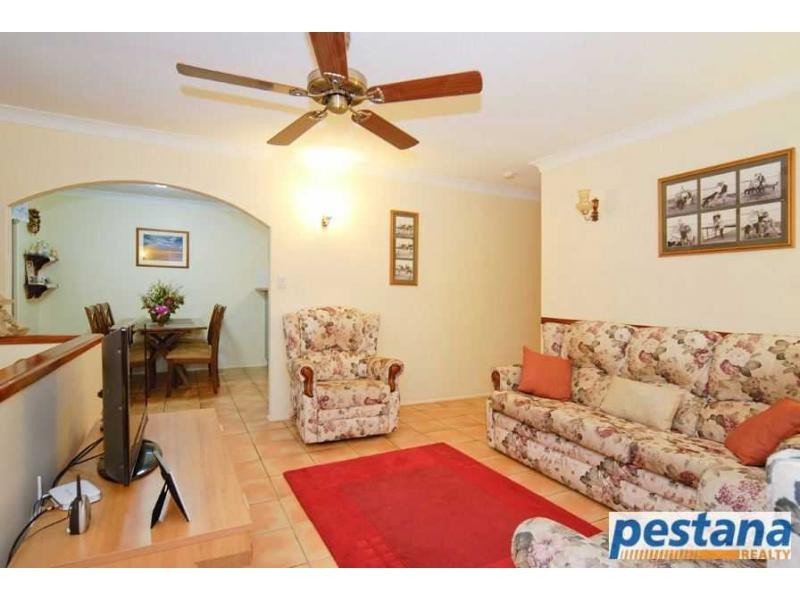 45 Southgate Drive, Woodridge QLD 4114