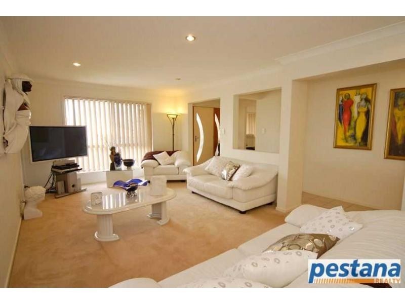 90 Springvale Circuit, Underwood QLD 4119