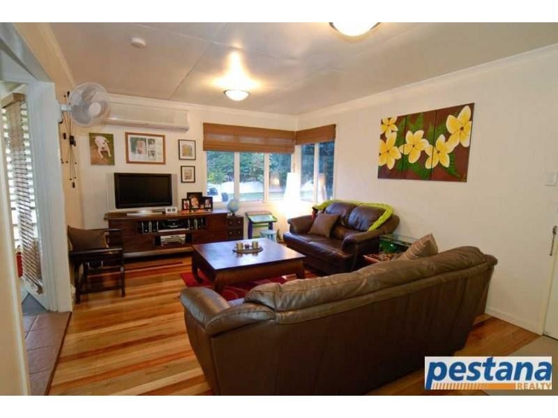 9 Mildred Street, Slacks Creek QLD 4127