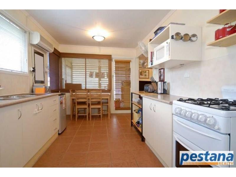 9 Mildred Street, Slacks Creek QLD 4127