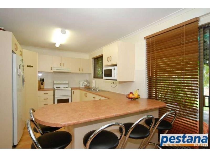 212 Upper Lyndale Street, Shailer Park QLD 4128