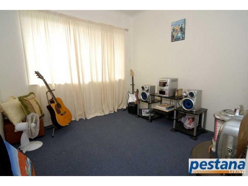 42 Ashton Street, Kingston QLD 4114