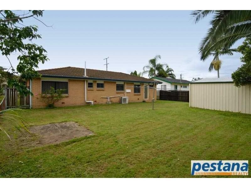 42 Ashton Street, Kingston QLD 4114