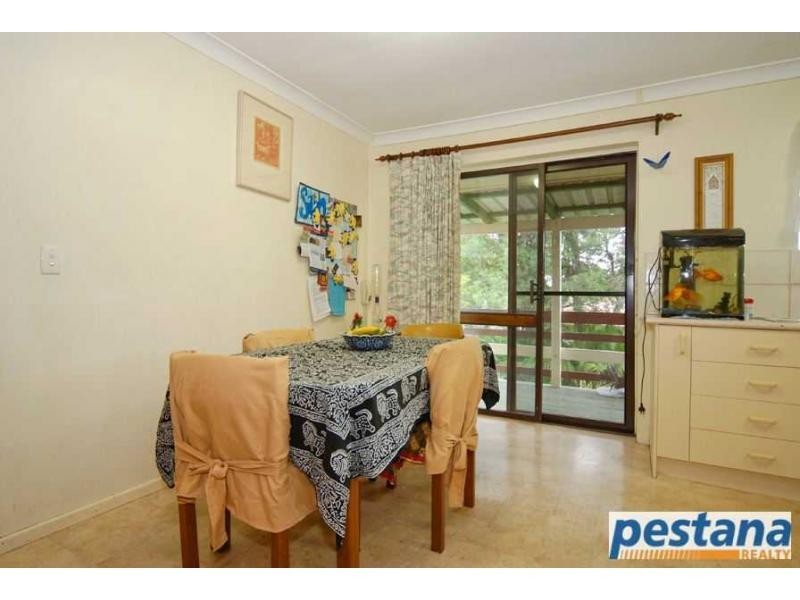 6 Hyacinth Street, Daisy Hill QLD 4127