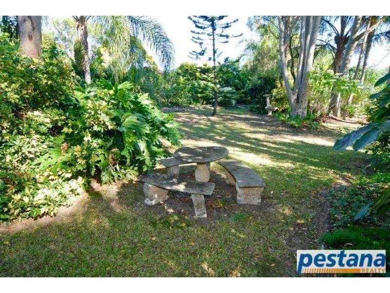 7 Carl Heck Boulevard, Windaroo QLD 4207