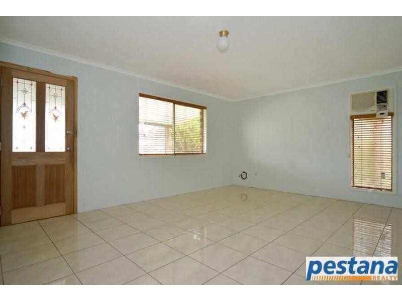 11 Errol Street, Loganlea QLD 4131